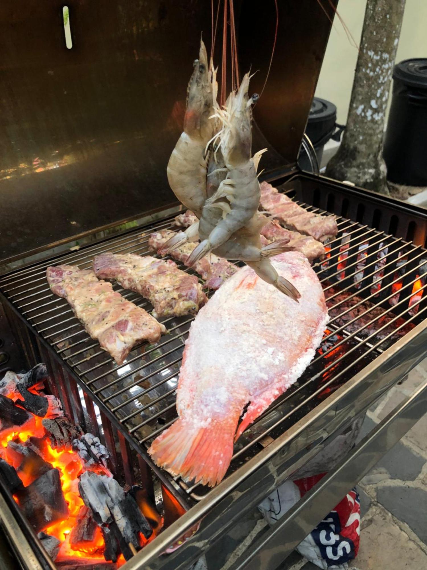 나카 리조트 카말라 비치 외부 사진